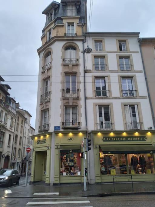 Cosy And Calm In The Center Of